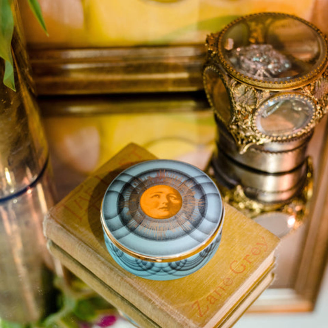 Cosmic Rising Ceramic Box