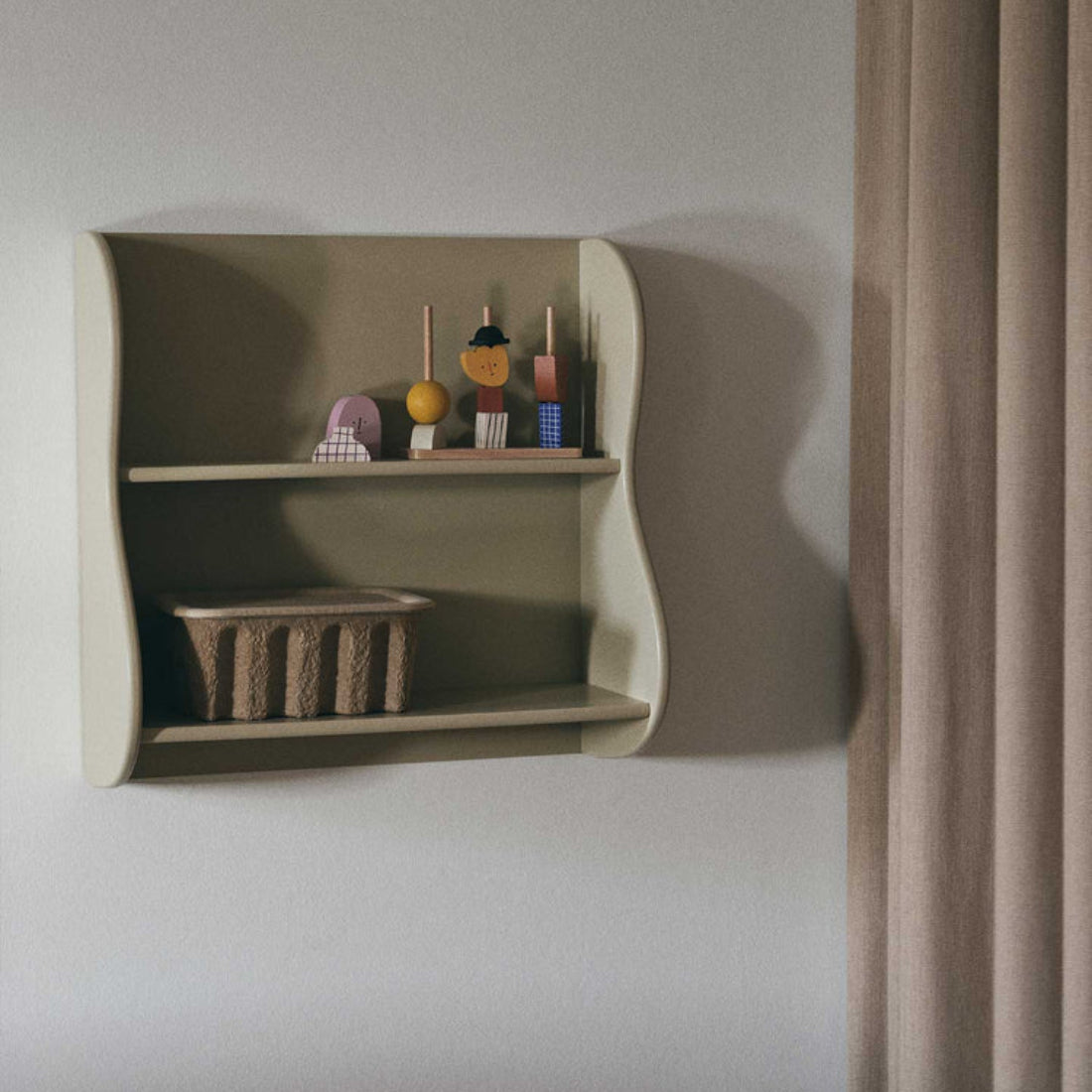 Slope Shelf