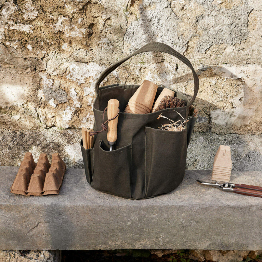 Bark Garden Bucket Bag