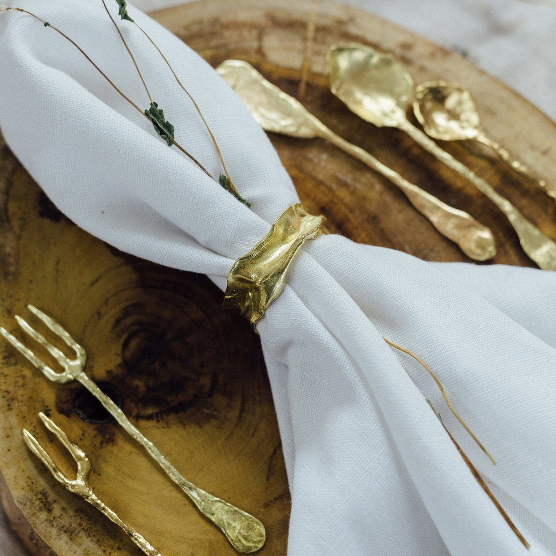 Meandro Gold Napkin Ring Set Of 4