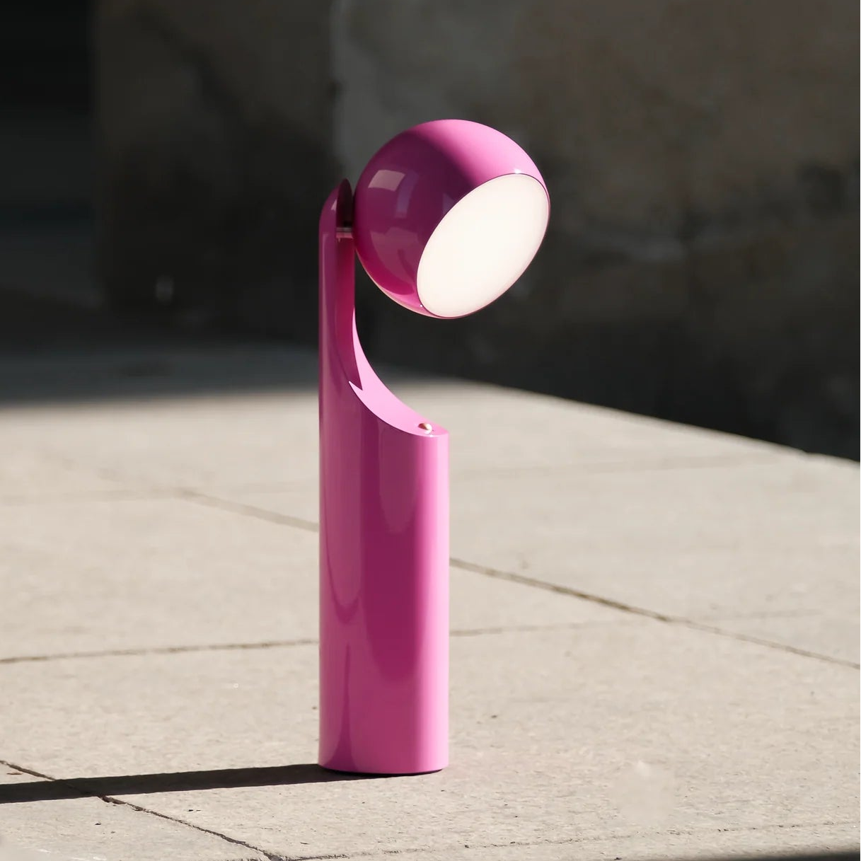 MONO Portable Reading Lamp (Hot Pink)