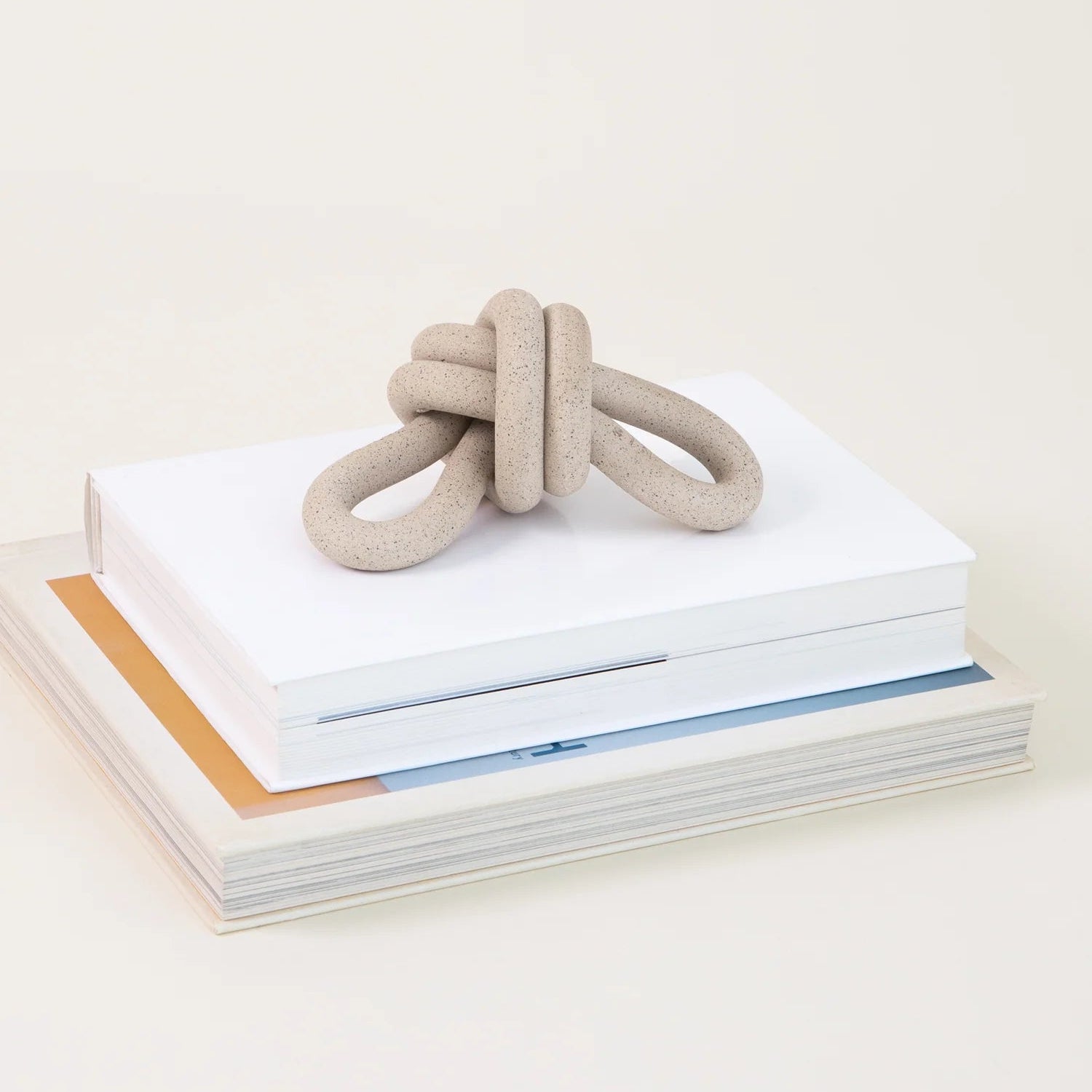 Double Loop Knot - Sand