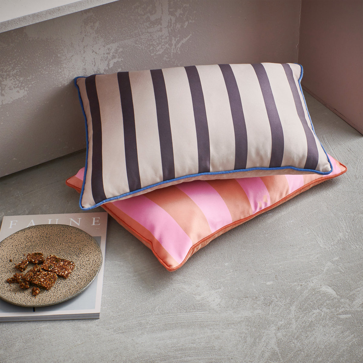 Gradient Side Plate Set of 2 Taupe