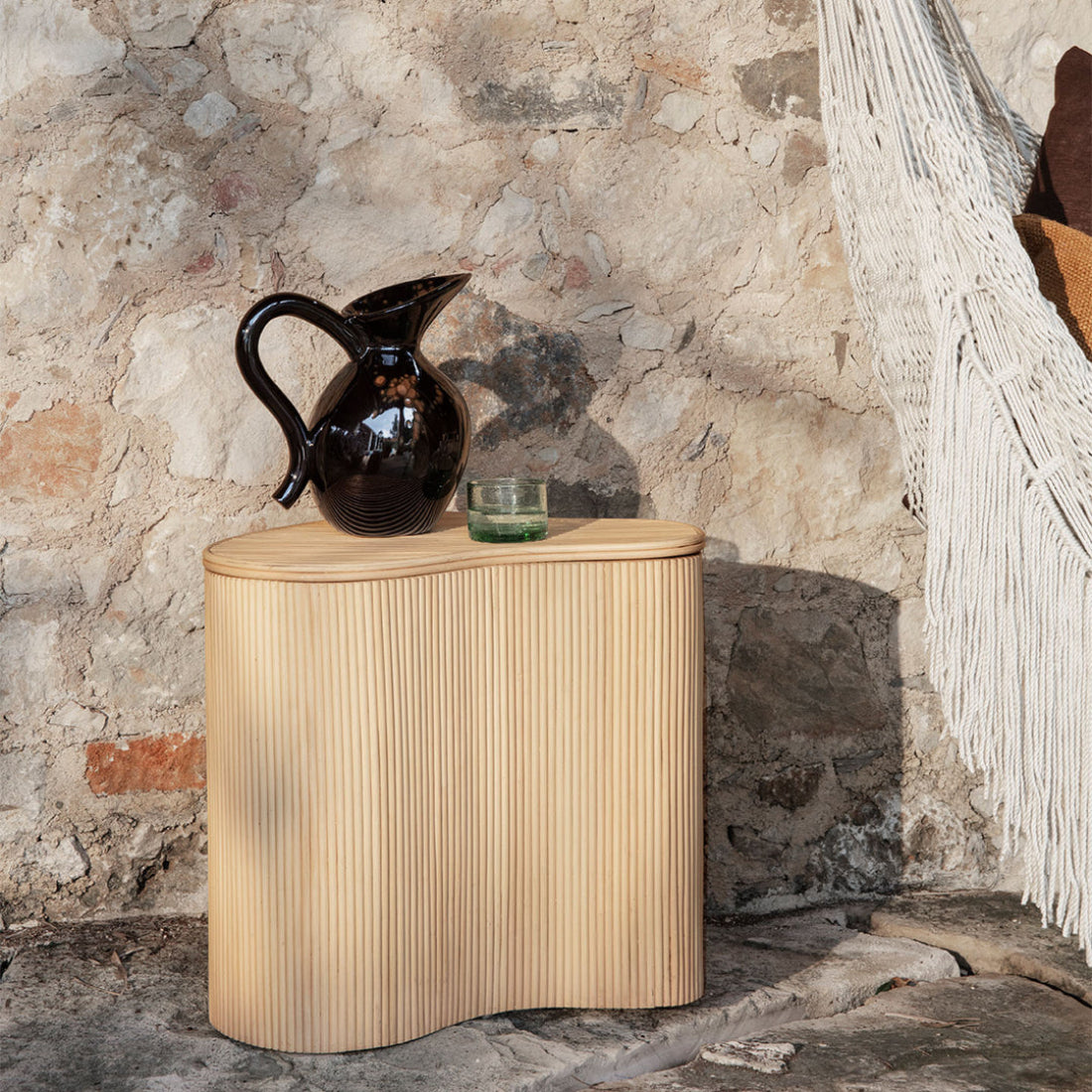 Verso Jug