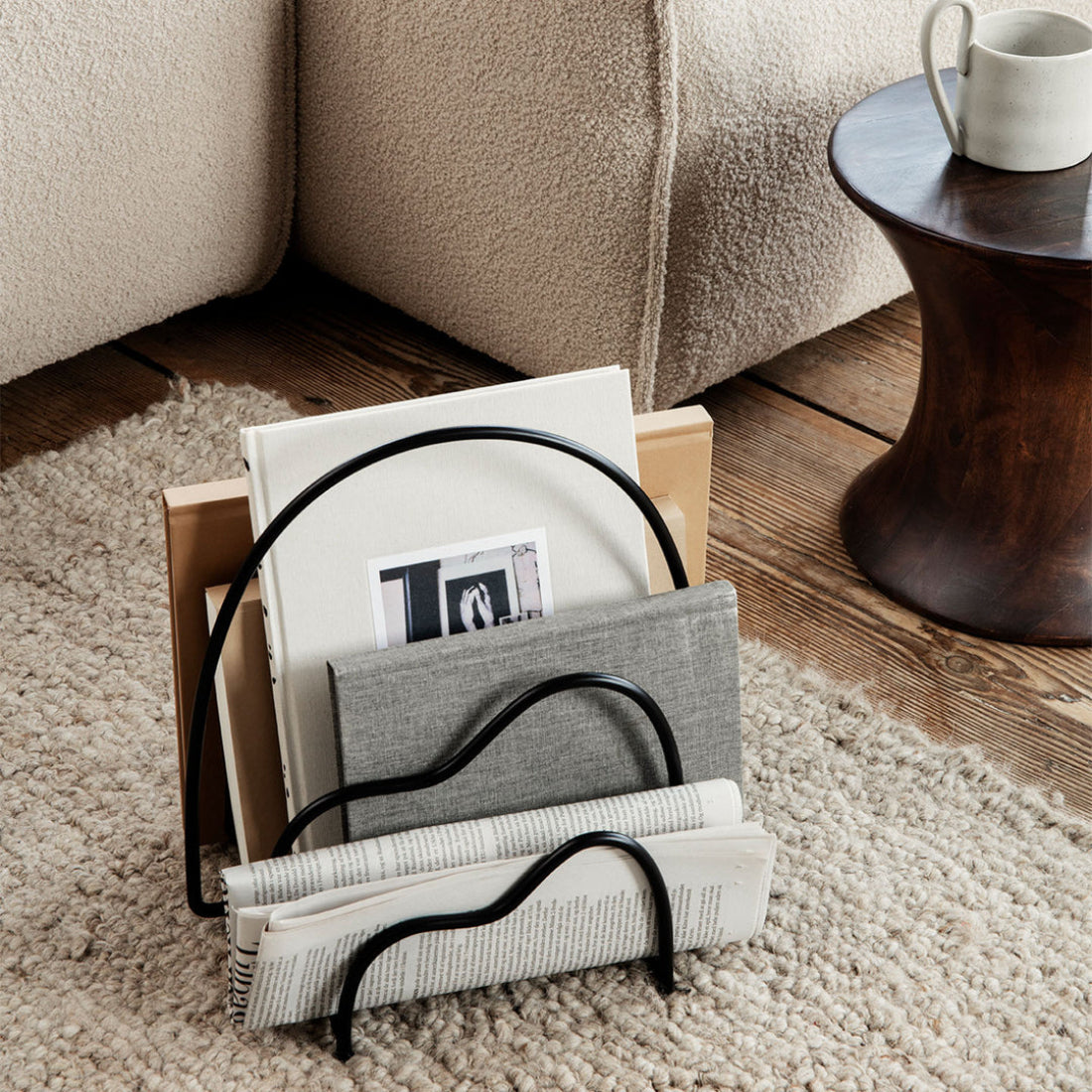 Lithos Magazine Holder