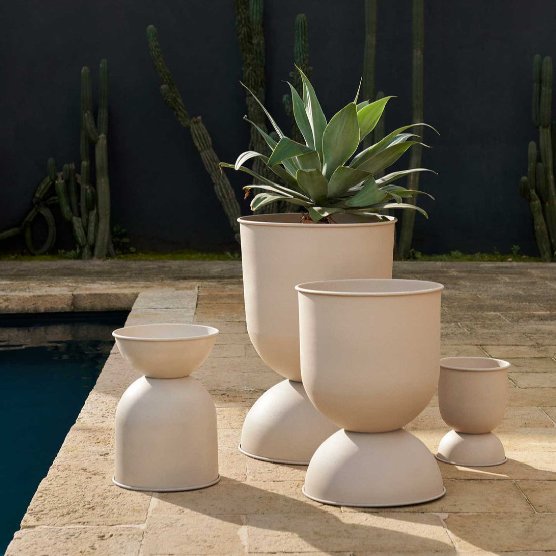 Hourglass Pot - Large