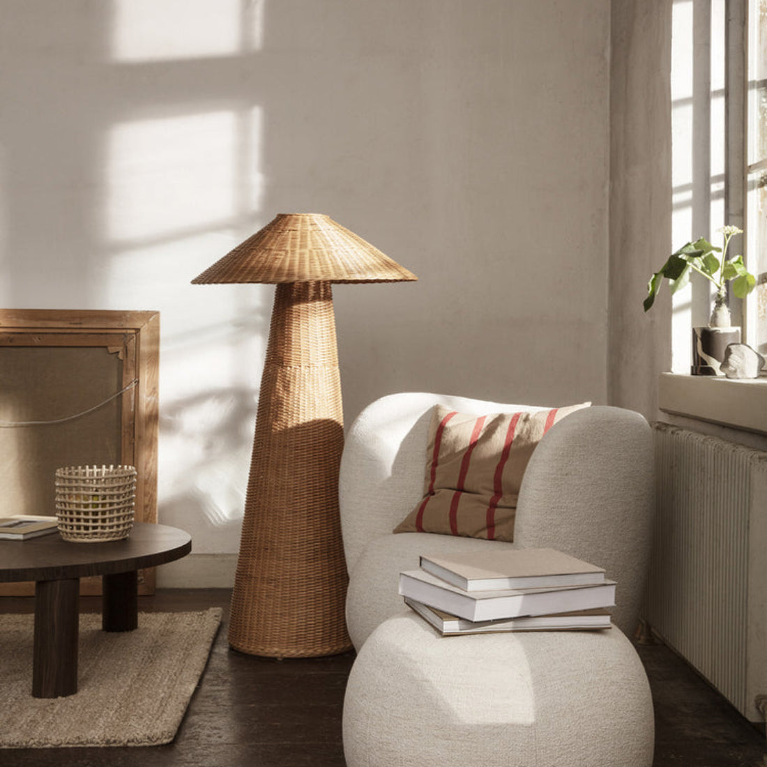 Dou Floor Lamp - Natural