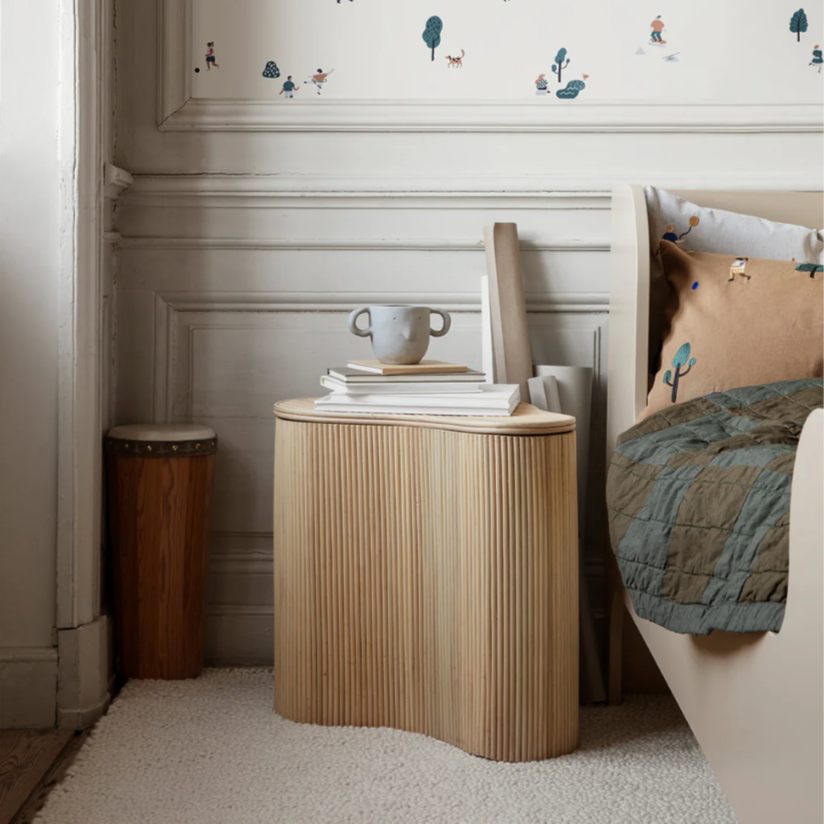 Isola Storage Table
