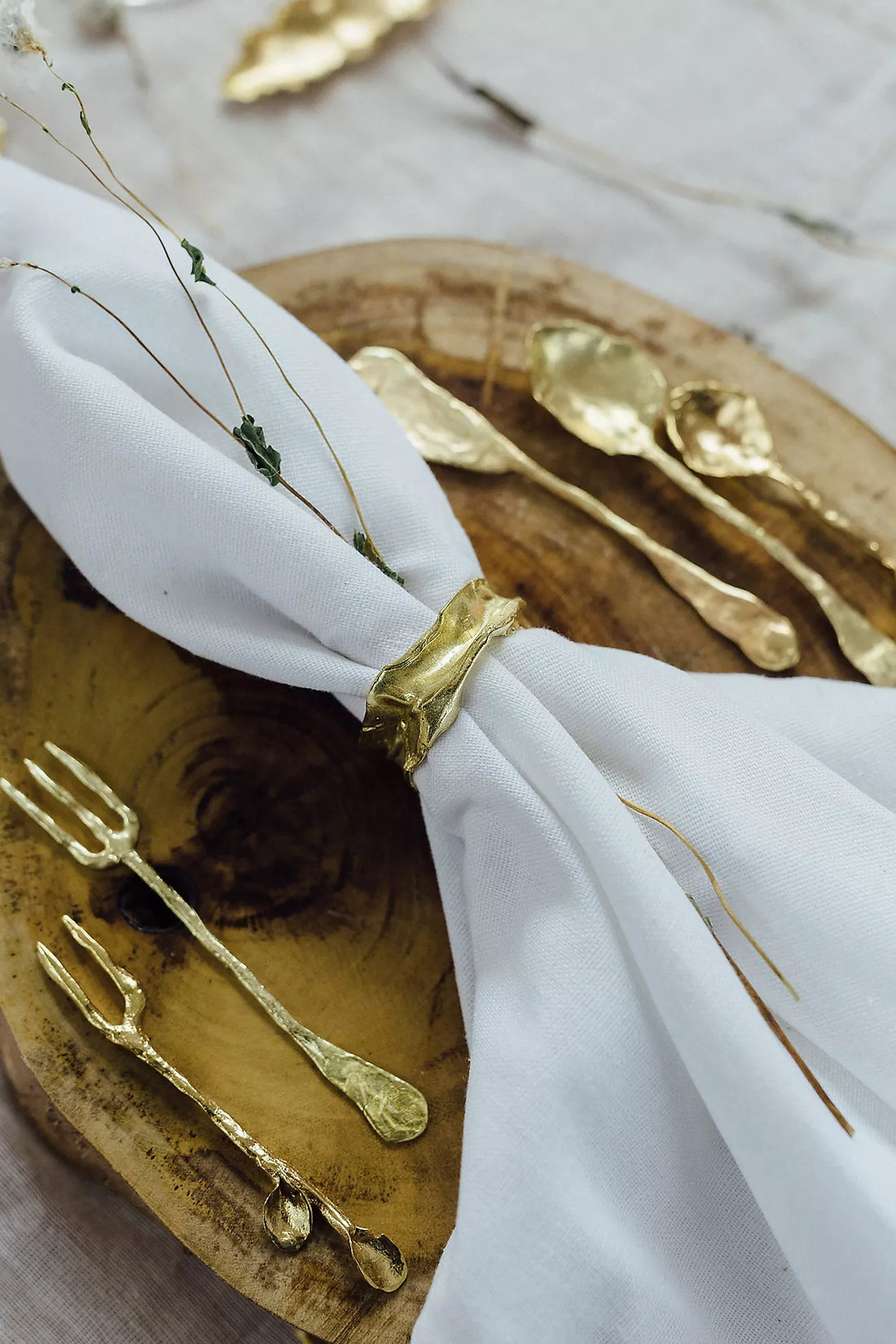 Meandro Brass Napkin Ring Set Of 4