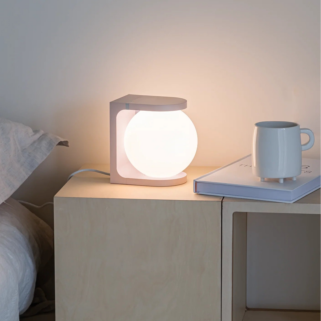 PLAT Table Lamp - Pink