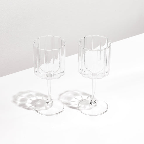 Two x Wave Wine Glasses (Clear)