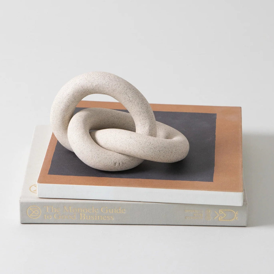 Infinity Knot - Sand