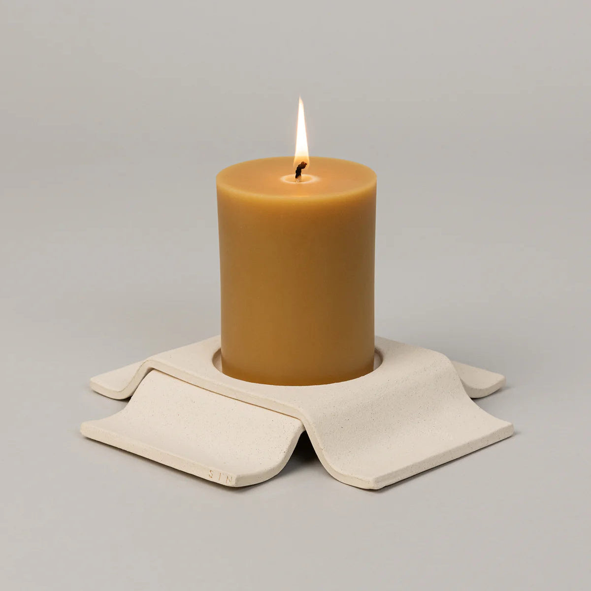 Noor Pillar Candleholder Short - Bone
