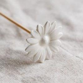 Porcelain Namaqua Daisy Diffuser Wood Stick